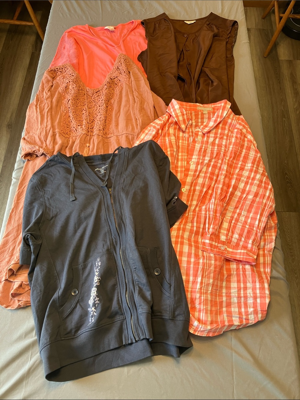 Women’s shirt bundle - 5 shirts/tunic 2X